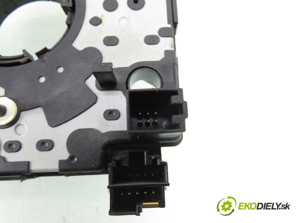 VW GOLF IV Variant (1J5) KOMBI 2000 77,00 1.6 16V - ATN 1598,00 PÁSKA: air BAG 1J0959654J