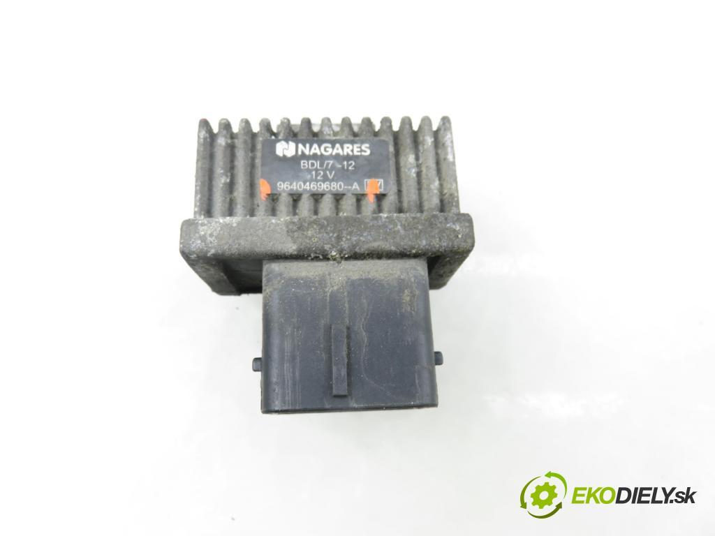 RENAULT SCENIC II (JM0/1_) MINIVAN 2008 78,00 1.5 dCi 106 - K9K 732 1461,00 RELÉ: JÚN: 9640469680A