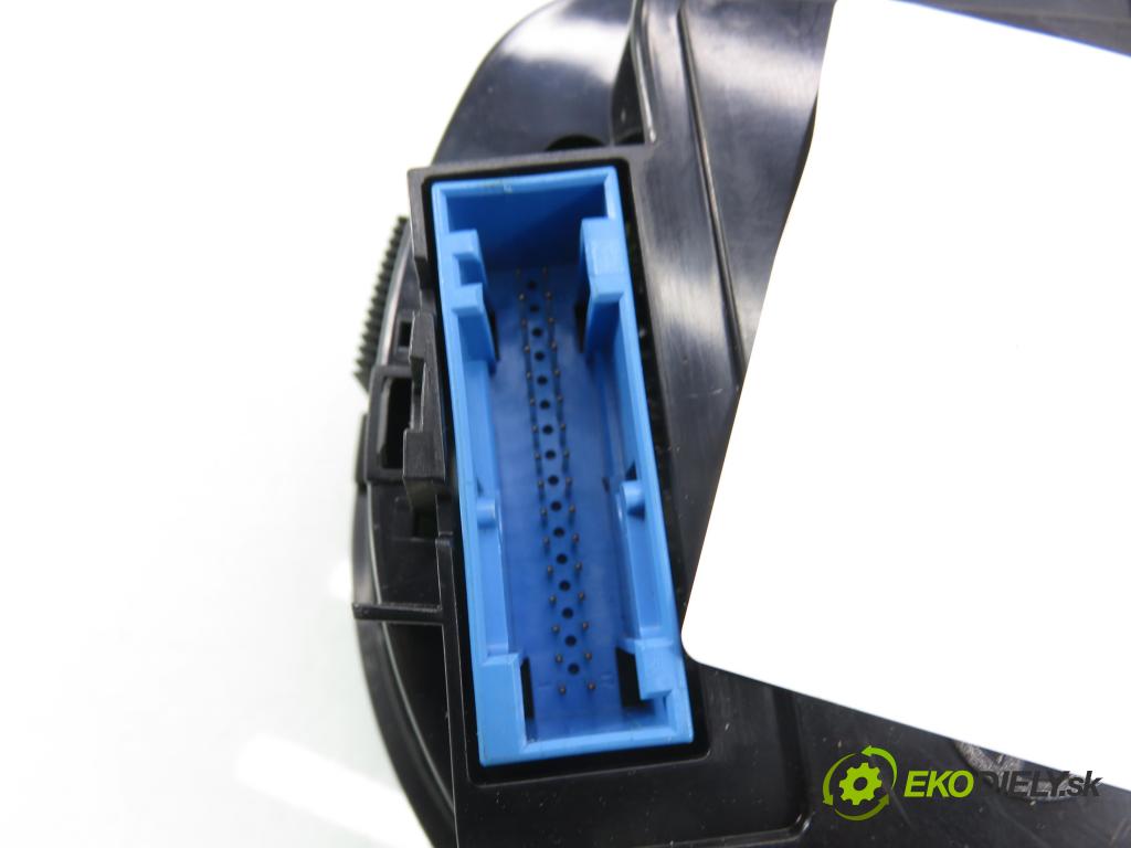 VW GOLF IV Variant (1J5) KOMBI 2000 77,00 1.6 16V - ATN 1598,00 prístrojovka elektrický 1J0920825 ; 0263628060