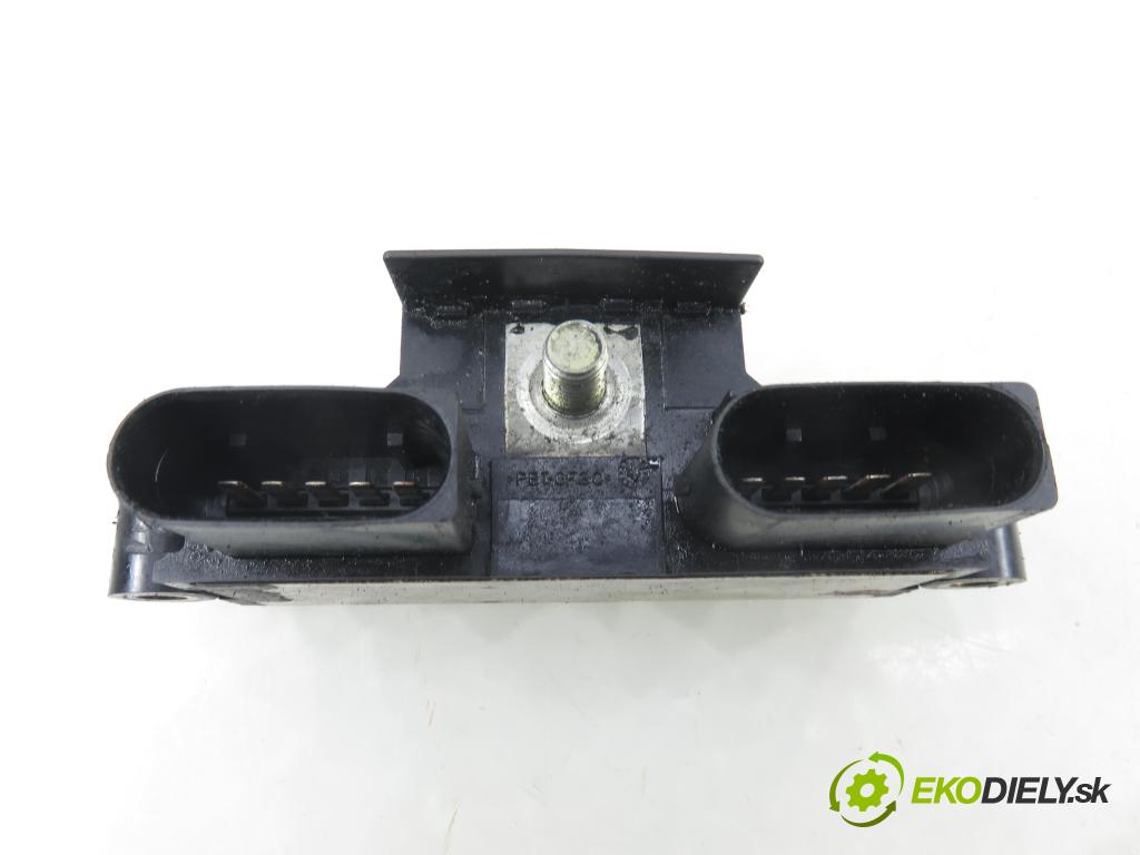 MERCEDES-BENZ KLASA S (W220) SEDAN 2003 191,00 S 400 CDI V8 260 - OM 628.960 3996,00 RELÉ: SWIEC: 2205450332 ; 899078000