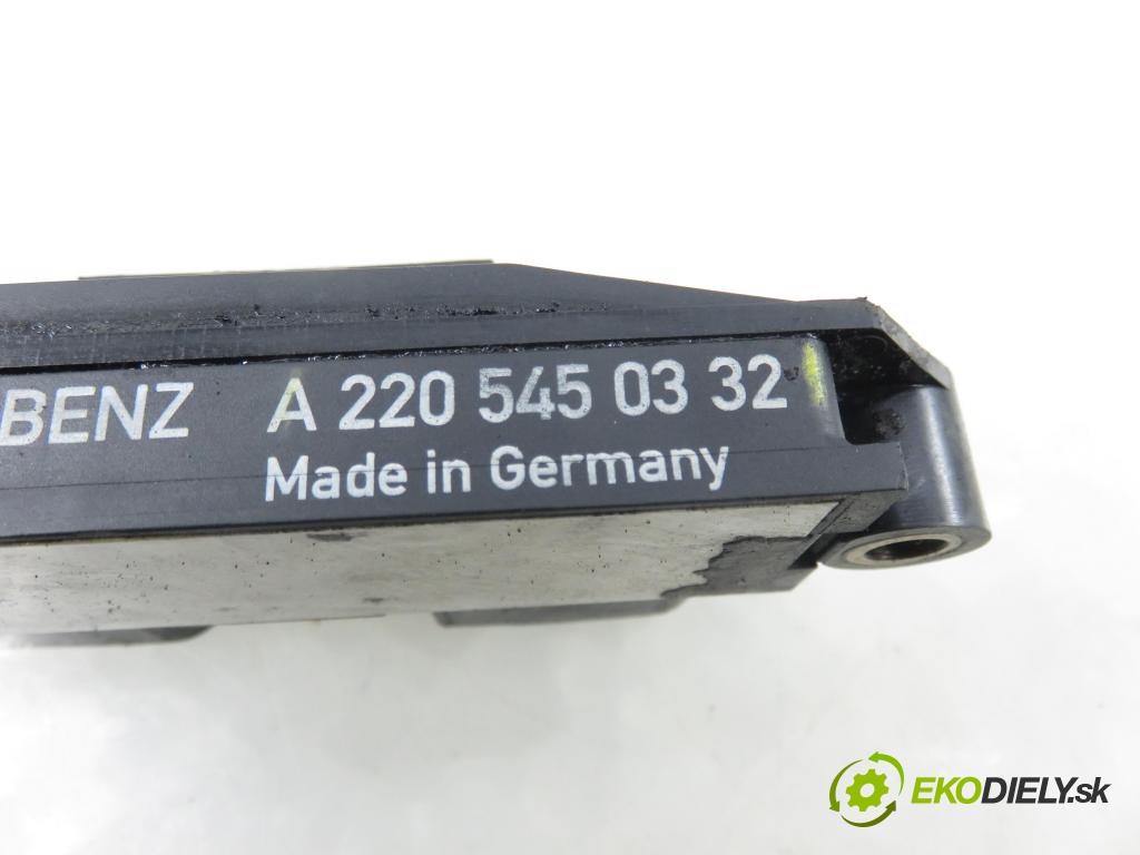 MERCEDES-BENZ KLASA S (W220) SEDAN 2003 191,00 S 400 CDI V8 260 - OM 628.960 3996,00 RELÉ: JÚN: 2205450332 ; 899078000