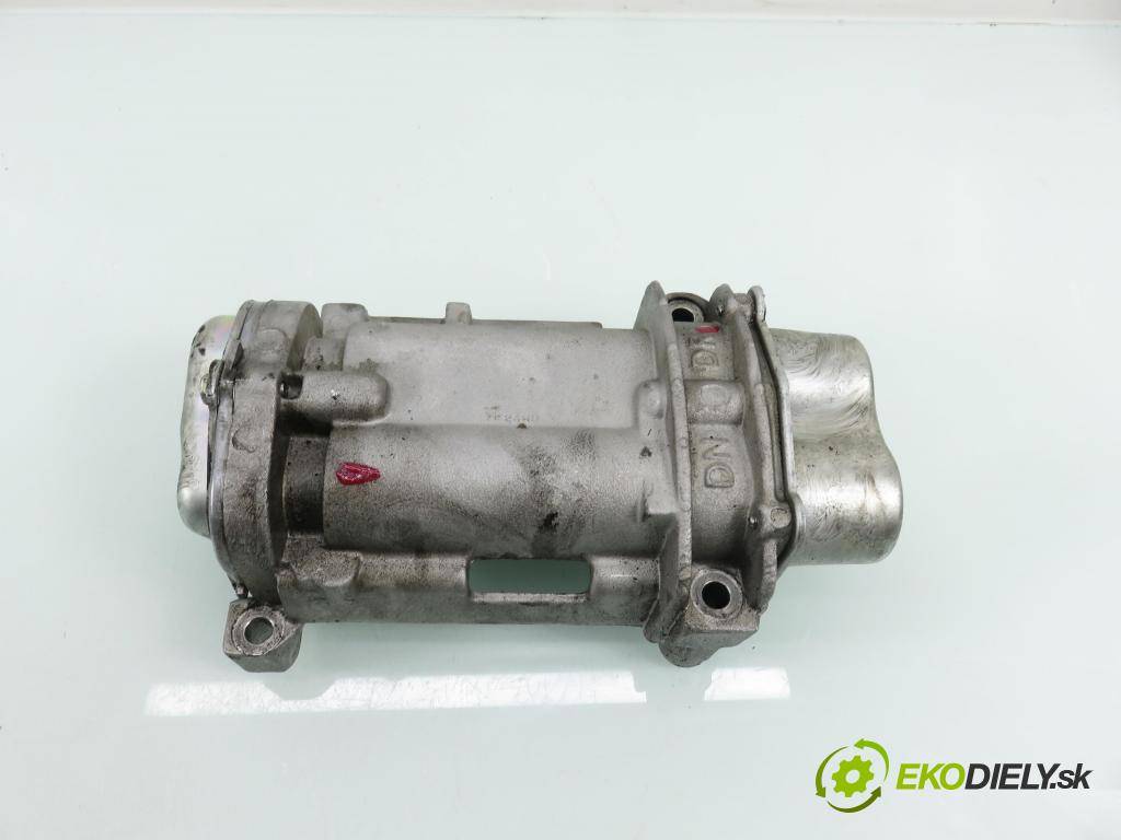 CHEVROLET CAPTIVA (C100, C140) SUV 2007 110,00 2.0 D 4WD 1991,00 VÁLEČEK VYVÁŽENÍ / RŮST