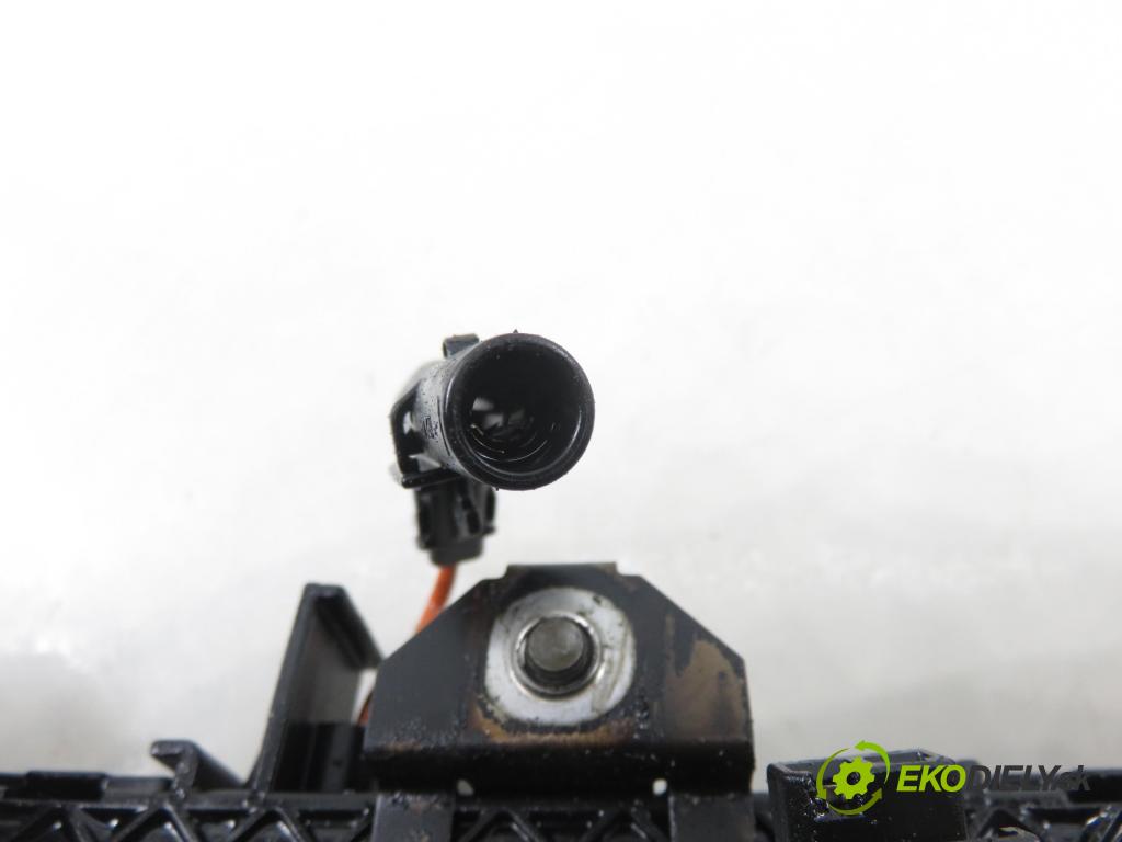 VW TOURAN (1T1, 1T2) MINIVAN 2005 103,00 2.0 TDI 16V 140 - BKD 1968,00 Lišta JÚN: 03G971600