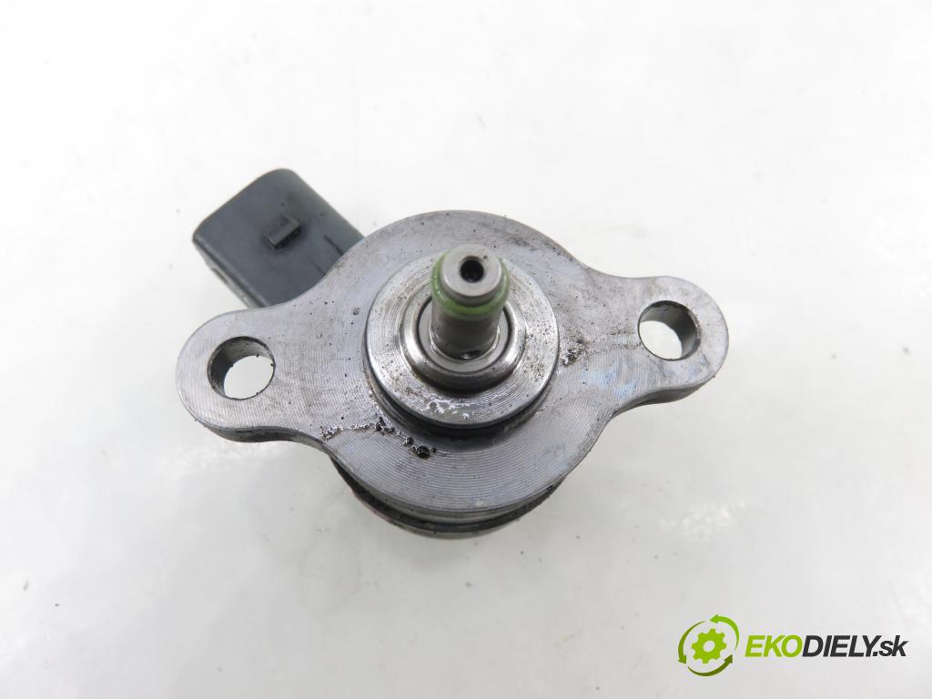 MERCEDES-BENZ VITO Autobus (638) BUS 2001 60,00 108 CDI 2.2 (638.194) - OM 611A (60 KW CDI) 2151,00 snímač TLAK: paliva 0281002241