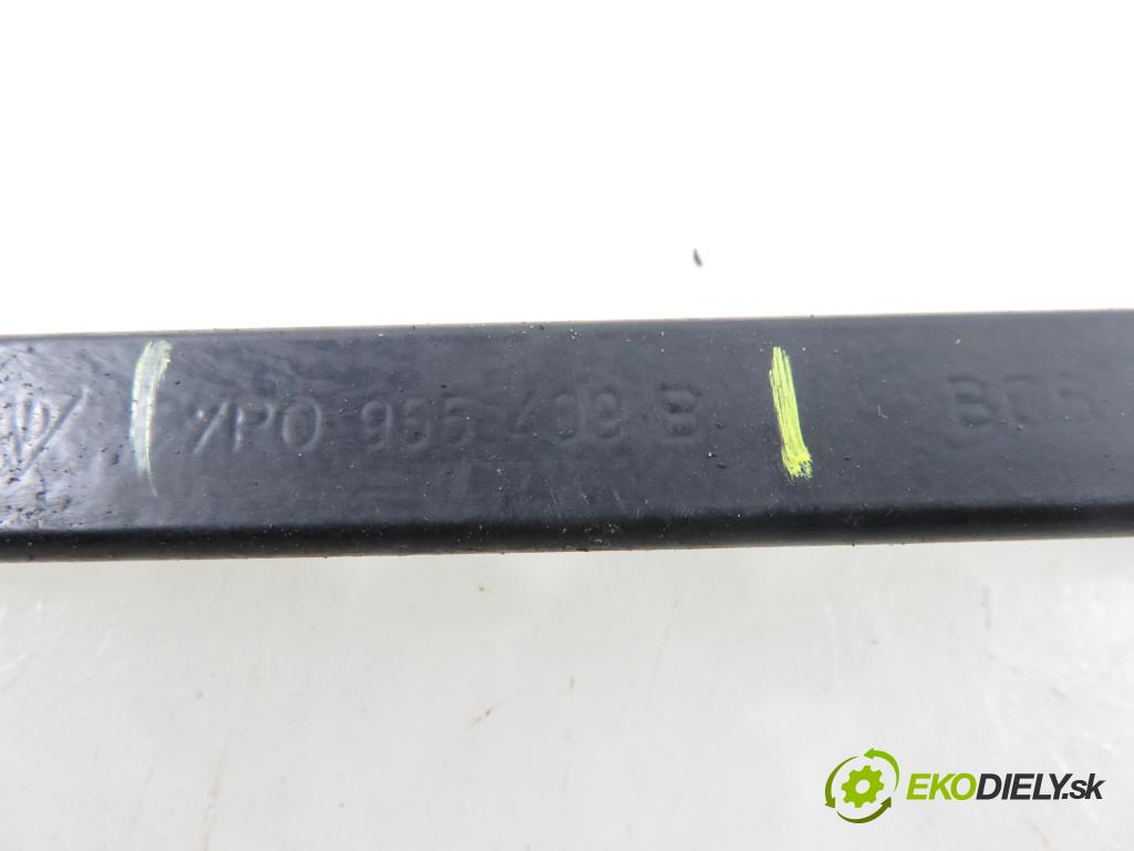 PORSCHE CAYENNE II (92A) SUV 2010 176,00 3.0 Diesel - M 05.9E 2967,00 RAMENO: stierače PP 7P0955410B ; 7P0955409B