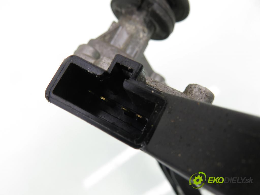 HYUNDAI i30 (FD) HB 2010 80,00 1.4 - G4FA 1396,00 motorek stěrače ZADNÍ: 987002L000 ; F00S2B2182