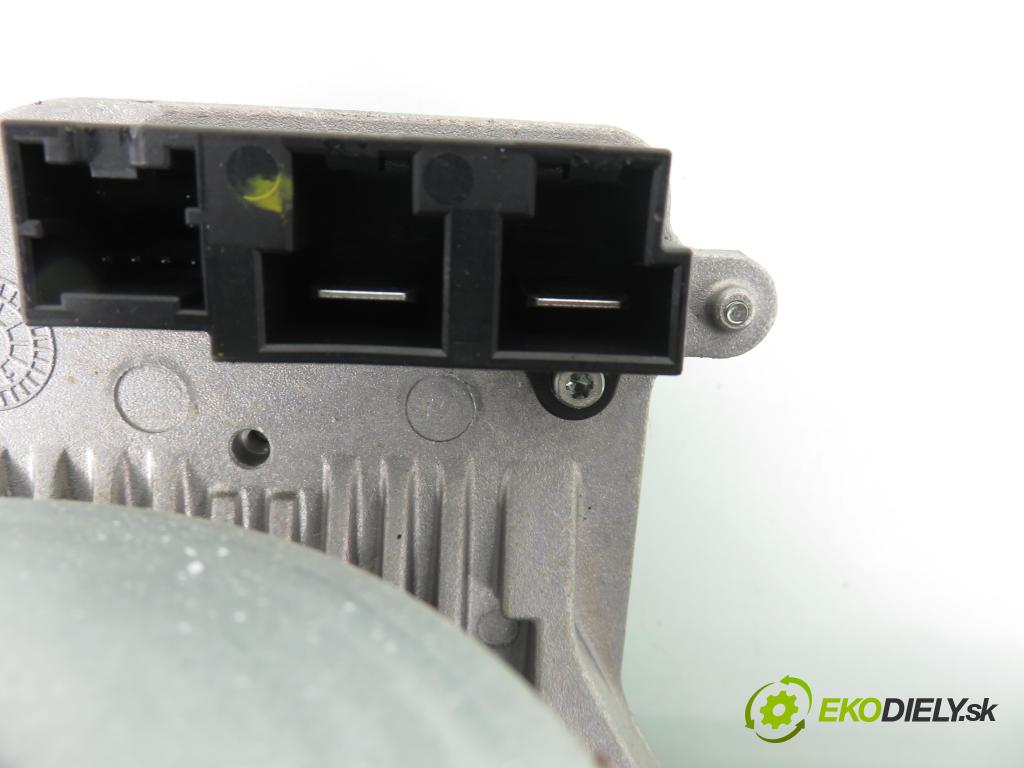 HYUNDAI i30 (FD) HB 2010 80,00 1.4 - G4FA 1396,00 SLOUPEC / PODPORA elektrický 2L56398000 ; 2L56398010 ; 2L56300600