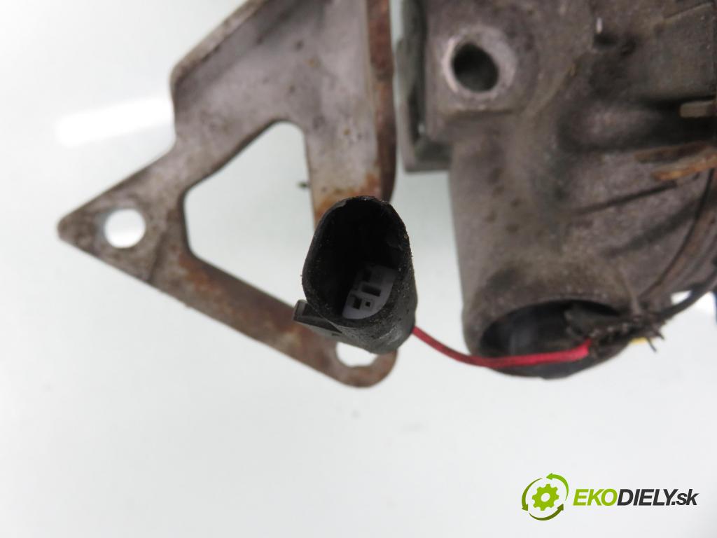 MERCEDES-BENZ KLASA A (W168) HB 1999 60,00 1.4 A 140 82 - M 166.940 1397,00 KOMPRESOR: klimatizácie 4472208362 (Kompresor klimatizácie)