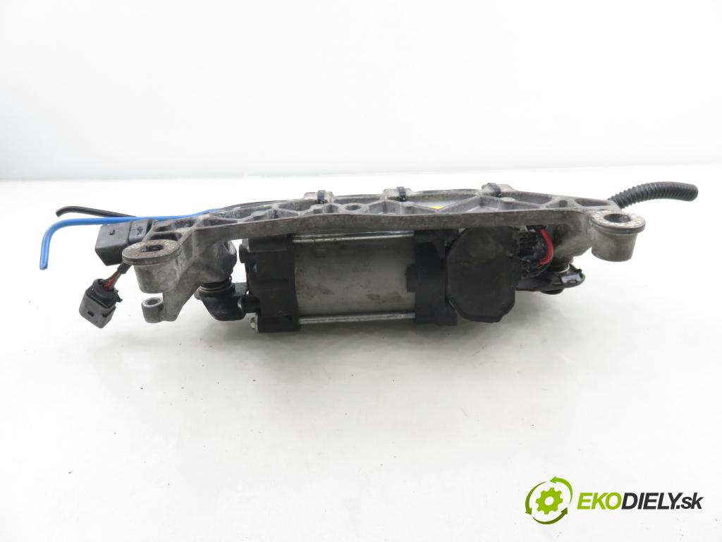 PORSCHE CAYENNE II (92A) SUV 2010 176,00 3.0 Diesel - M 05.9E 2967,00 pumpa nápravy 4010175D