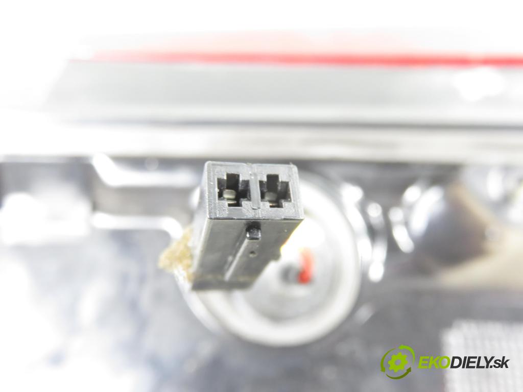 SEAT LEON (1M1) HB 1999 66,00 1.9 TDI 90 - ALH 1896,00 SPOJLER: dverí 1M6827933B