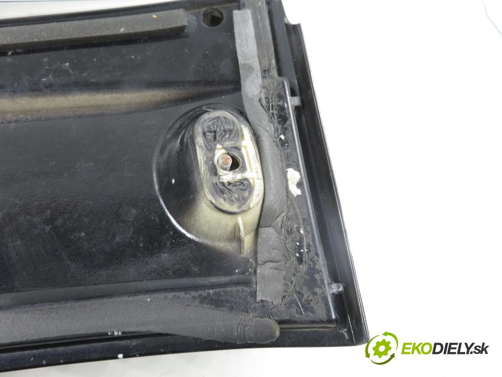 SEAT LEON (1M1) HB 1999 66,00 1.9 TDI 90 - ALH 1896,00 SPOJLER: dverí 1M6827933B