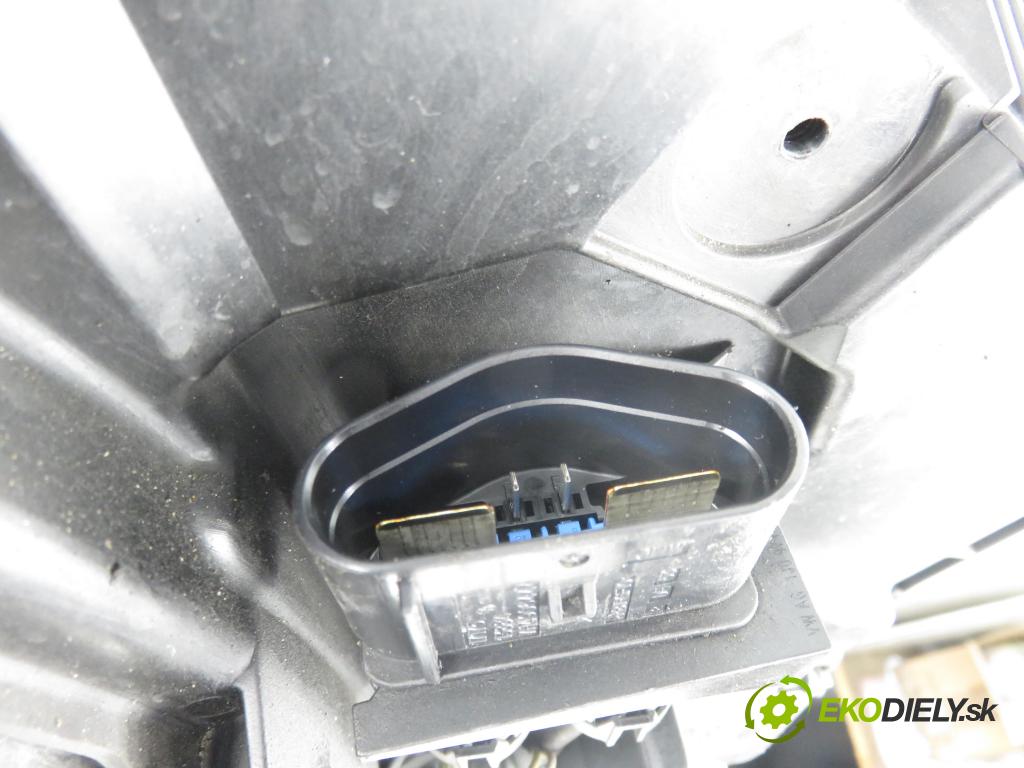 PORSCHE CAYENNE II (92A) SUV 2010 176,00 3.0 Diesel - M 05.9E 2967,00 ventilátor chladič PODNEBÍ / VODA 7P0121201F ; 7P0121203A