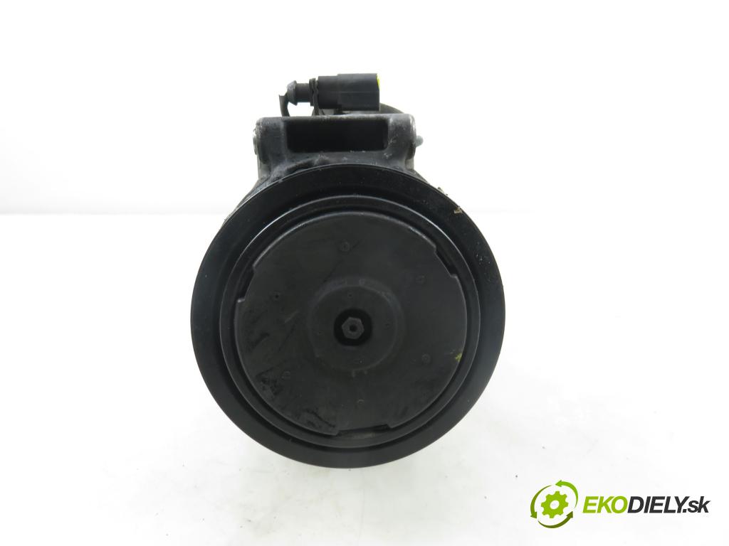 PORSCHE CAYENNE II (92A) SUV 2010 176,00 3.0 Diesel - M 05.9E 2967,00 KOMPRESOR: klimatizace 7P0820803D ; 20100304588 (Kompresor klimatizace)