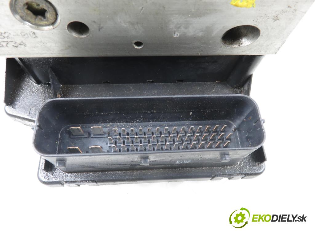 VW GOLF IV Variant (1J5) KOMBI 2000 77,00 1.6 16V - ATN 1598,00 Pumpa ABS 6X0614517 ; 1C0907379 (Pumpa ABS)