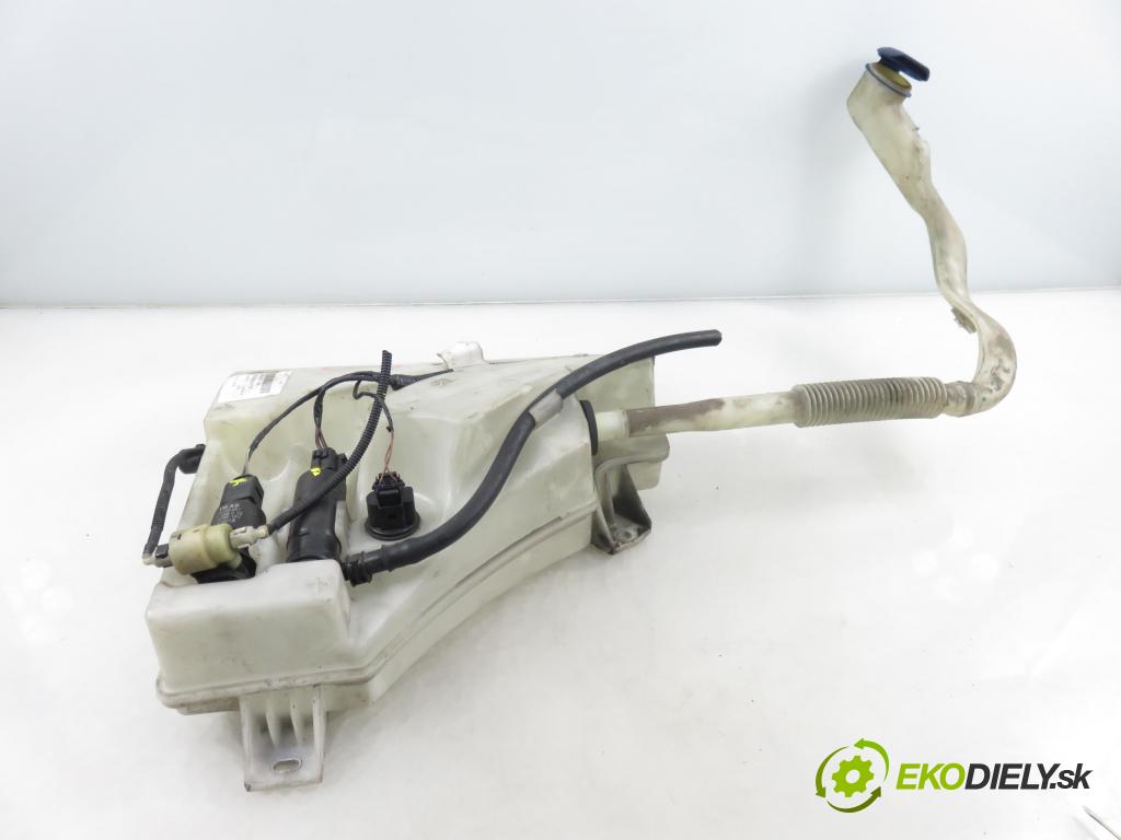 PORSCHE CAYENNE II (92A) SUV 2010 176,00 3.0 Diesel - M 05.9E 2967,00 Nádržka ostrekovačov 7P0955453 (Kľučka dverí ostatné)