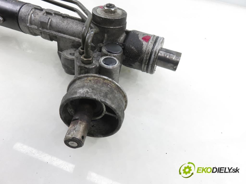 AUDI A4 Avant (8E5, B6) KOMBI 2003 120,00 2.5 V6 TDI 163 - BFC 2496,00 řízení ZE posilovačem 8E1422066T