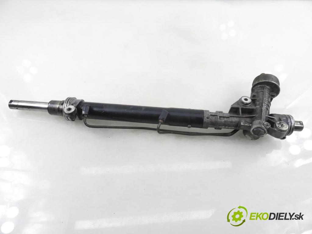 AUDI A4 Avant (8E5, B6) KOMBI 2003 120,00 2.5 V6 TDI 163 - BFC 2496,00 řízení ZE posilovačem 8E1422066T