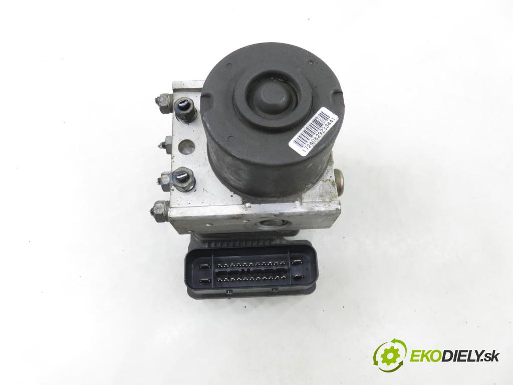 FORD FOCUS II (DA_, HCP) HB 2005 80,00 1.6 TDCi - G8DD 1560,00 pumpa ABS 10097001103 ; 10020700524 (Pumpa ABS)