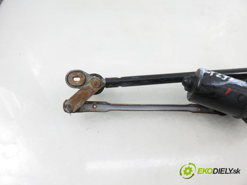 HYUNDAI SONATA IV (EF) SEDAN 2004 96,00 2.0 1997,00 Motorček stieračov