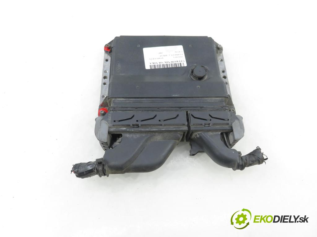 TOYOTA AURIS (_E15_) HB 2007 91,00 1.6 Dual-VVTi 124 - 1ZR-FE 1598,00 řídící jednotka motora 8966102E71 ; MB2753000241