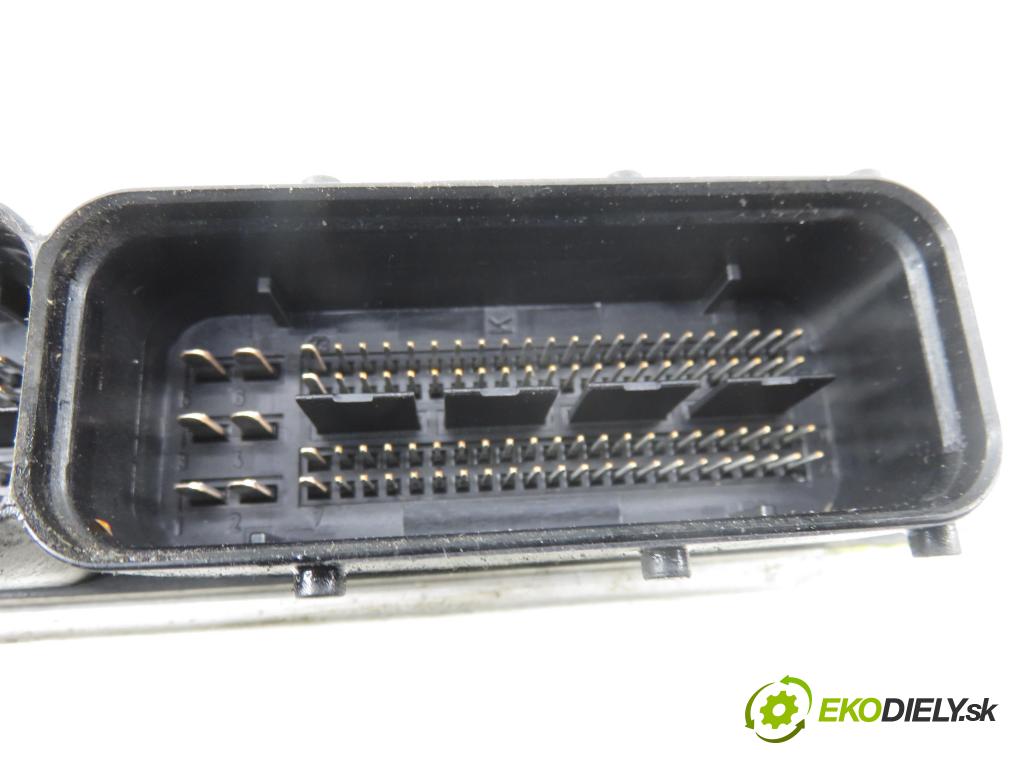 SKODA SUPERB II (3T4) LIFTBACK 2009 118,00 1.8 TSI - BZB 1798,00 řídící jednotka motora 3T0907115 ; 1Z0907115B ; 0261201795