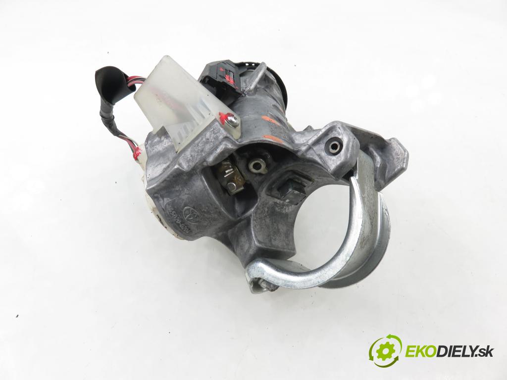 TOYOTA AURIS (_E15_) HB 2007 91,00 1.6 Dual-VVTi 124 - 1ZR-FE 1598,00 spinačka N0502638 (Spínacia skrinka)