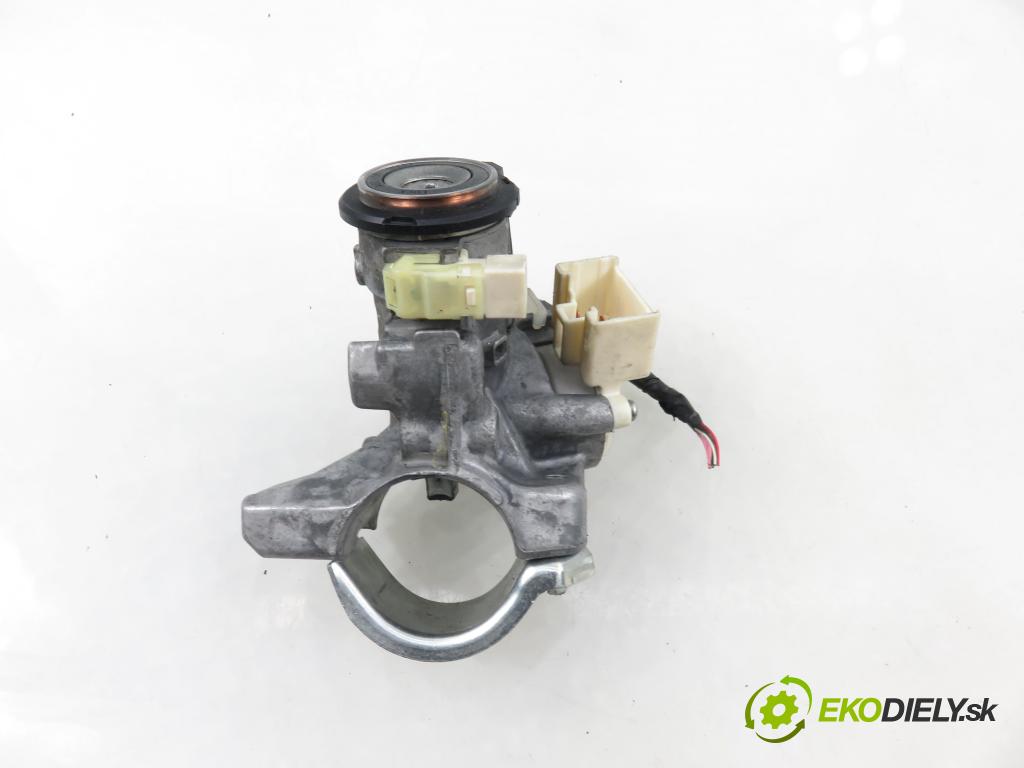 TOYOTA AURIS (_E15_) HB 2007 91,00 1.6 Dual-VVTi 124 - 1ZR-FE 1598,00 spinačka N0502638 (Spínacia skrinka)