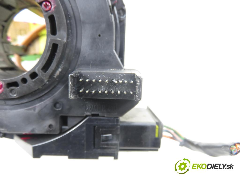 VOLVO S60 I (384) SEDAN 2006 136,00 2.4 D5 - D 5244 T4 2400,00 PÁSKA: air BAG 30798167