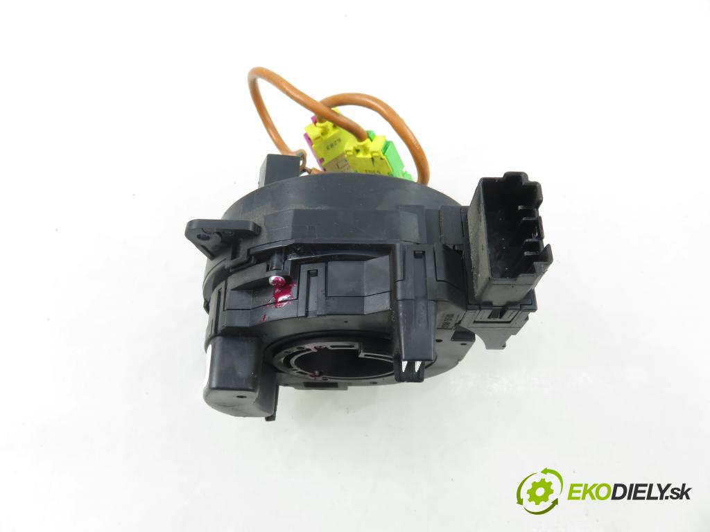 VOLVO S60 I (384) SEDAN 2006 136,00 2.4 D5 - D 5244 T4 2400,00 PÁSKA: air BAG 30798167