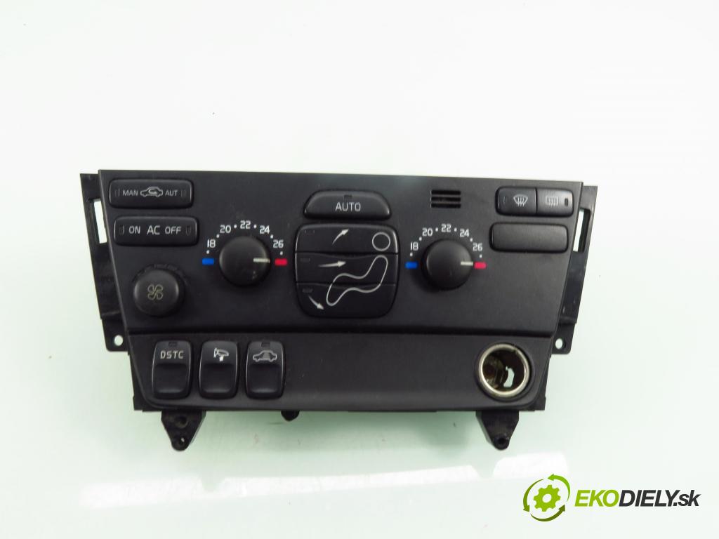 VOLVO S60 I (384) SEDAN 2006 136,00 2.4 D5 - D 5244 T4 2400,00 Panel topení KLIMATRONIK 30746022