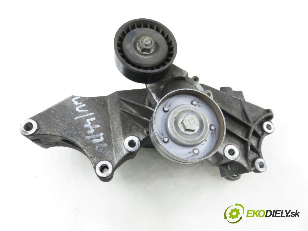 VW GOLF IV Variant (1J5) KOMBI 2000 77,00 1.6 16V - ATN 1598,00 uchycení alternátora 032145169Q