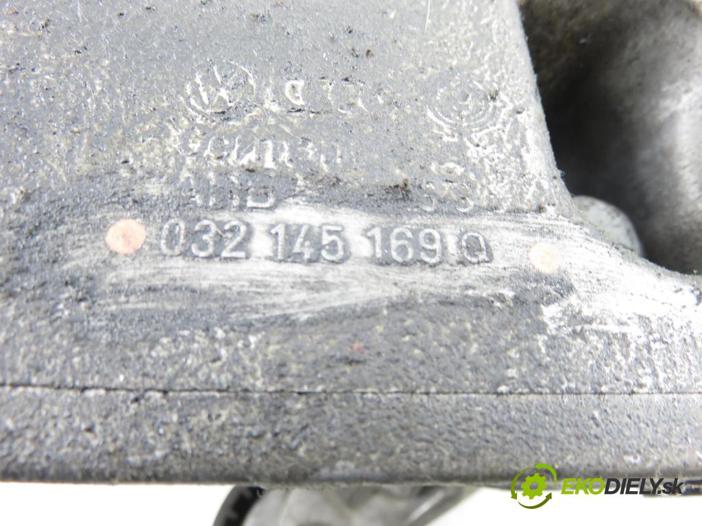 VW GOLF IV Variant (1J5) KOMBI 2000 77,00 1.6 16V - ATN 1598,00 uchycení alternátora 032145169Q
