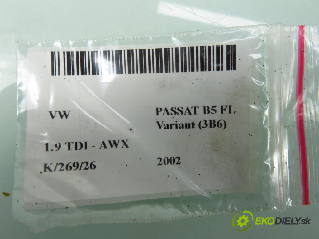 VW PASSAT B5.5 Variant (3B6) KOMBI 2002 96,00 1.9 TDI - AWX 1896,00 PŘÍSPĚVEK svetla pravý ZADNÍ: 3B9945258B