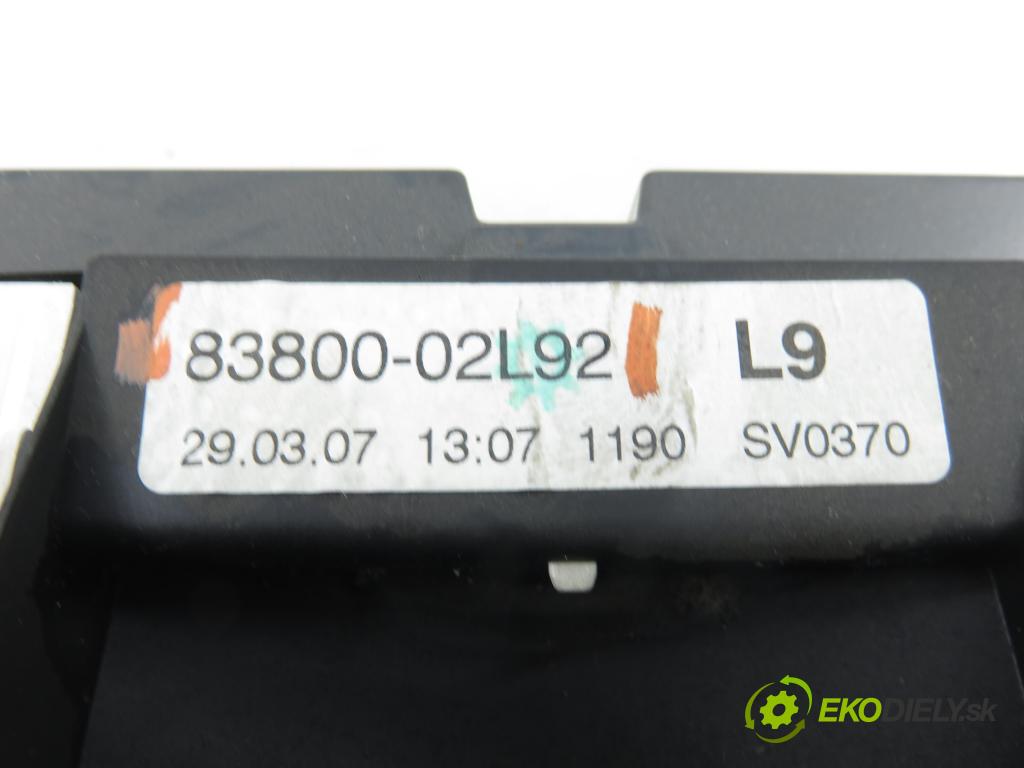 TOYOTA AURIS (_E15_) HB 2007 91,00 1.6 Dual-VVTi 124 - 1ZR-FE 1598,00 Prístrojovka elektrický 8380002L92