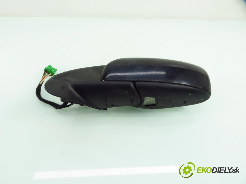 VOLVO S60 I (384) SEDAN 2006 136,00 2.4 D5 - D 5244 T4 2400,00 zpětné zrcátko LE 