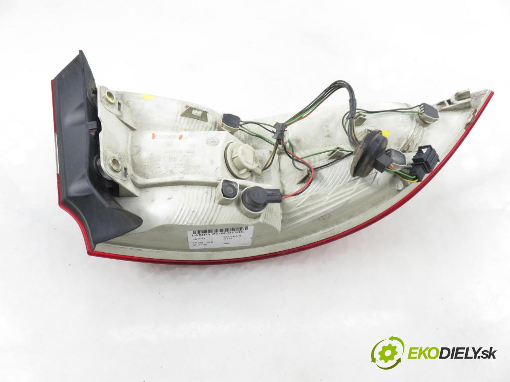 SKODA SUPERB II (3T4) LIFTBACK 2009 118,00 1.8 TSI - BZB 1798,00 Svetlo pravé zadné 3T5945096