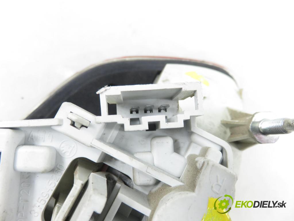 SKODA SUPERB II (3T4) SEDAN 2009 118,00 1.8 TSI - BZB 1798,00 světlo pravé zadní kufr 3T5945108