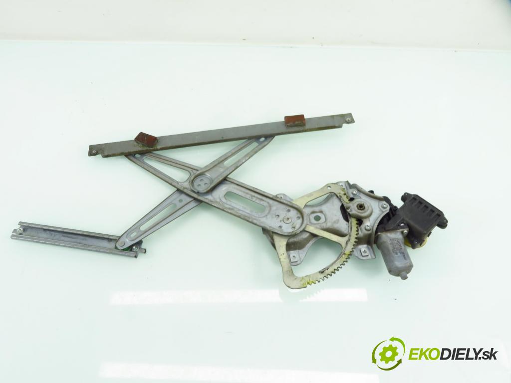 TOYOTA AURIS (_E15_) HB 2007 91,00 1.6 Dual-VVTi 124 - 1ZR-FE 1598,00 mechanismus oken 3D 975514102