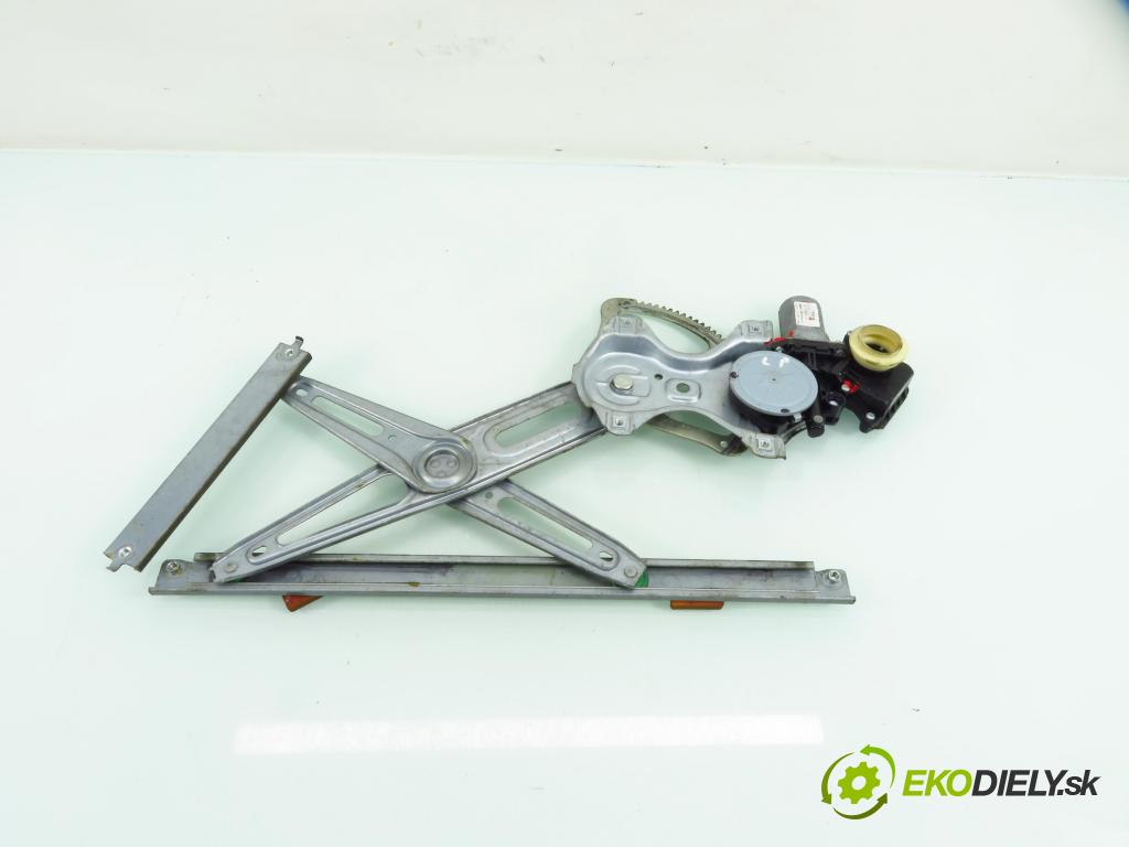 TOYOTA AURIS (_E15_) HB 2007 91,00 1.6 Dual-VVTi 124 - 1ZR-FE 1598,00 Mechanizmus okien 3D 975514102