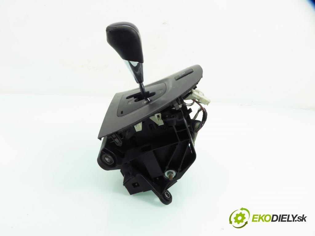 TOYOTA AURIS (_E15_) HB 2007 91,00 1.6 Dual-VVTi 124 - 1ZR-FE 1598,00 ZVEDÁK: 8945152020