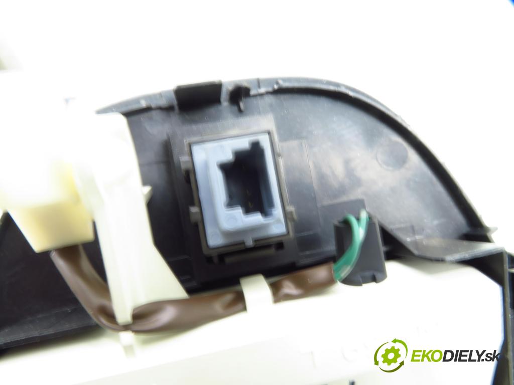 TOYOTA AURIS (_E15_) HB 2007 91,00 1.6 Dual-VVTi 124 - 1ZR-FE 1598,00 ZVEDÁK: 8945152020