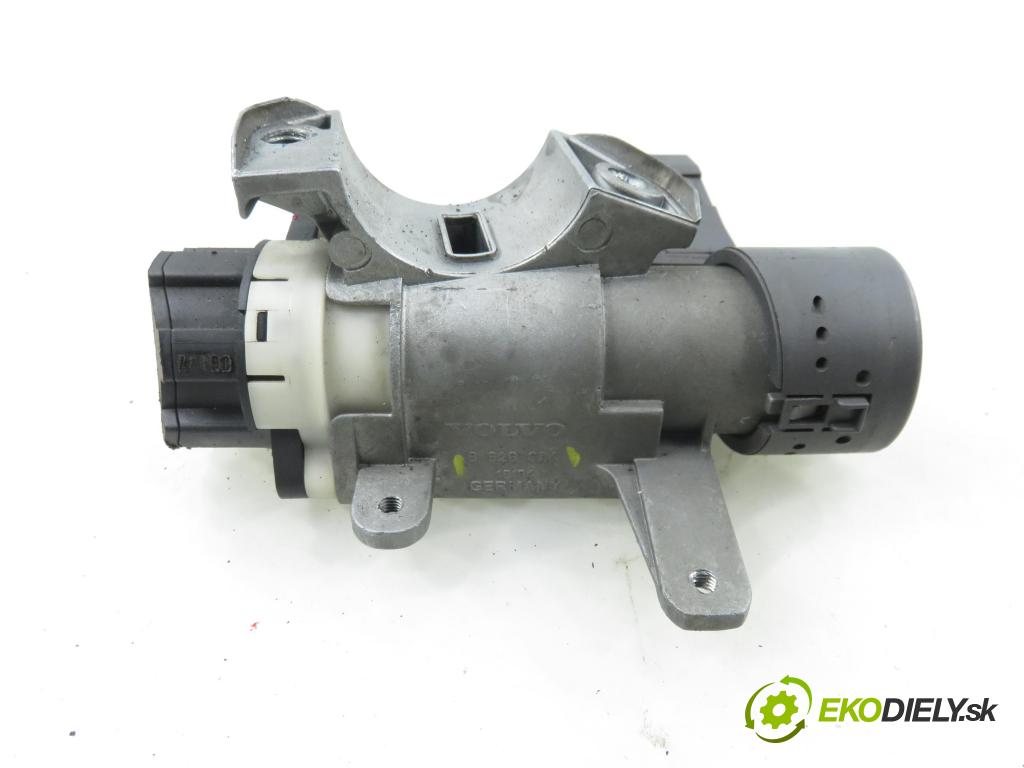 VOLVO S60 I (384) SEDAN 2006 136,00 2.4 D5 - D 5244 T4 2400,00 spinačka 8626324 ; 8621509 (Spínacia skrinka)