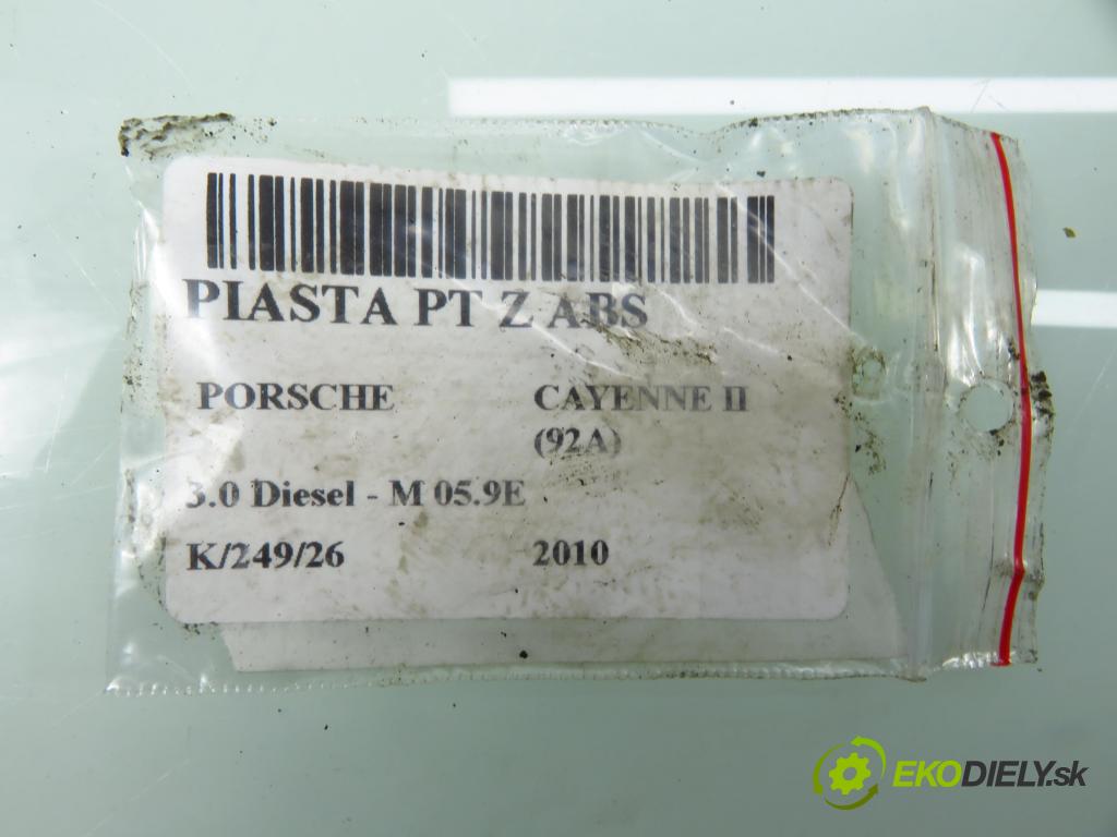 PORSCHE CAYENNE II (92A) SUV 2010 176,00 3.0 Diesel - M 05.9E 2967,00 náboj pravé zadné ABS