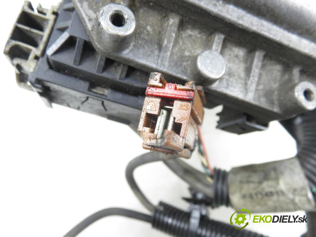 PEUGEOT 207 (WA_, WC_) HB 2007 54,00 1.4 - KFV (TU3A) 1360,00 Riadenie ZE riadením Q003T63872ZE ; 6700001531B