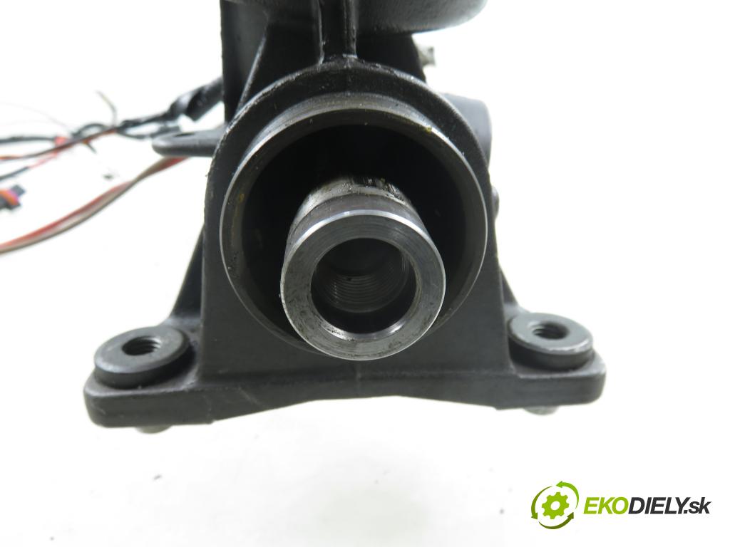 VW GOLF V (1K1) HB 2005 55,00 1.4 16V - BCA 1390,00 řízení ZE posilovačem 1K1423051BG ; 1K1909144G ; 7805277119