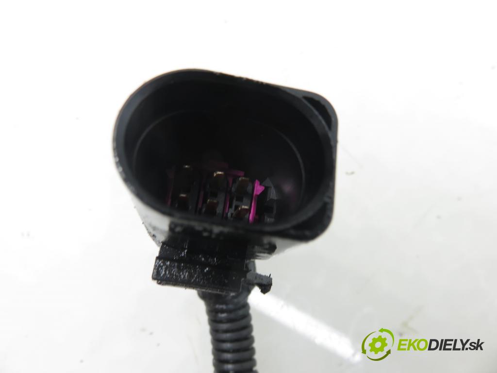 VW GOLF V (1K1) HB 2005 55,00 1.4 16V - BCA 1390,00 řízení ZE posilovačem 1K1423051BG ; 1K1909144G ; 7805277119