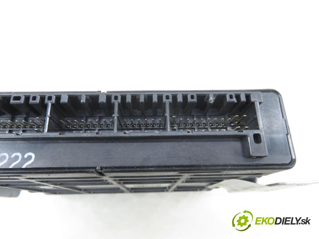 HYUNDAI SONATA IV (EF) SEDAN 2004 96,00 2.0 1997,00 řídící jednotka motora 3912238930