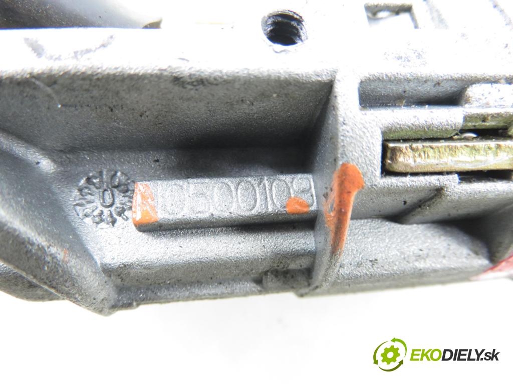 PEUGEOT 406 Break (8E/F) KOMBI 2001 80,00 2.0 HDI 110 - RHZ (DW10ATED) 1997,00 spinačka / zámky N0500108