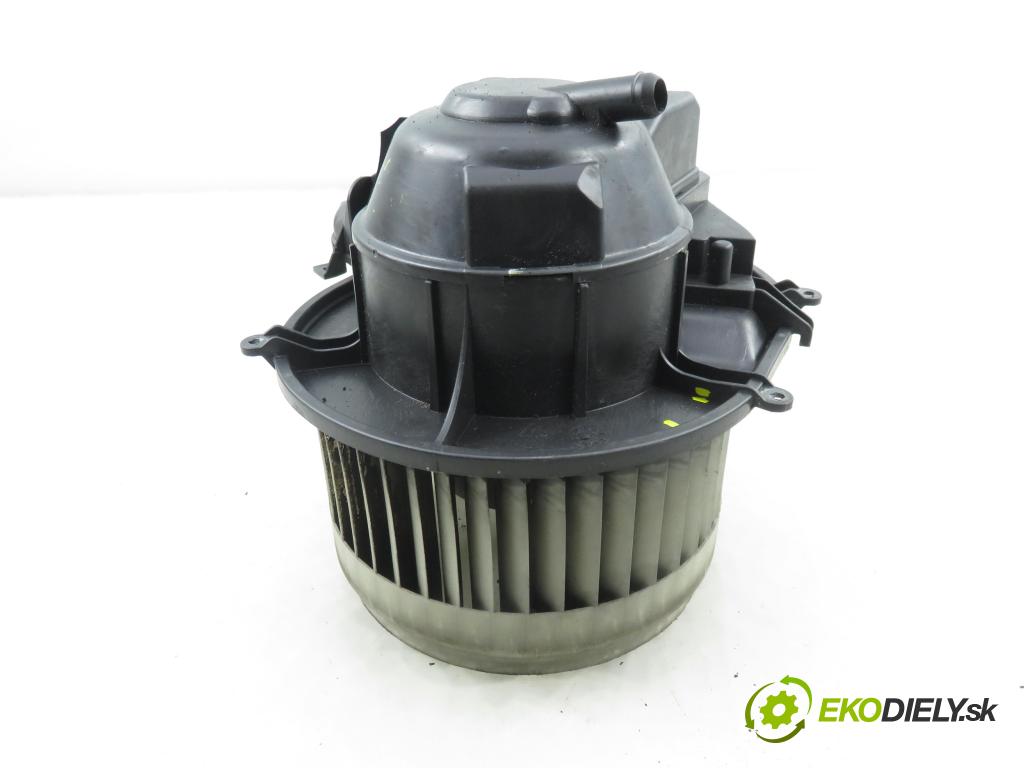 VOLVO S60 I (384) SEDAN 2006 136,00 2.4 D5 - D 5244 T4 2400,00 Ventilátor vetráku 86577