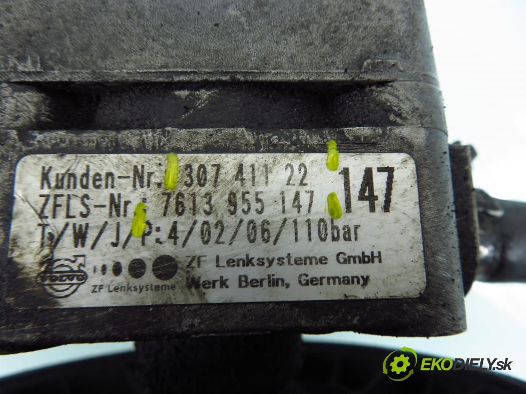 VOLVO S60 I (384) SEDAN 2006 136,00 2.4 D5 - D 5244 T4 2400,00 pumpa servočerpadlo 30741122 ; 7613955147 (Servočerpadlo)